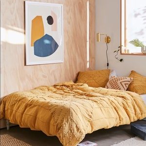 New Quilt cover gold mustard Urban Outfitters